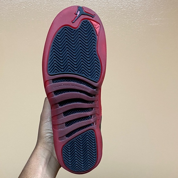 2025 Air Jordan 12 Retro “Flu Game” Size 7 - Picture 13 of 17